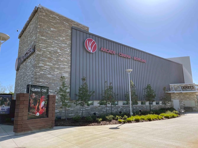 WInd Creek - Medallion-Lok Wall-1